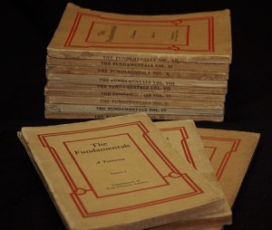 "Основы" ("The Fundamentals") - серия брошюр, выходившая с 1910 по 1915 гг., положившая начало фундаментализму.