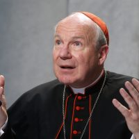 Архиепископ Вены Кристоф Шенборн провел службу по погибшим от СПИДа